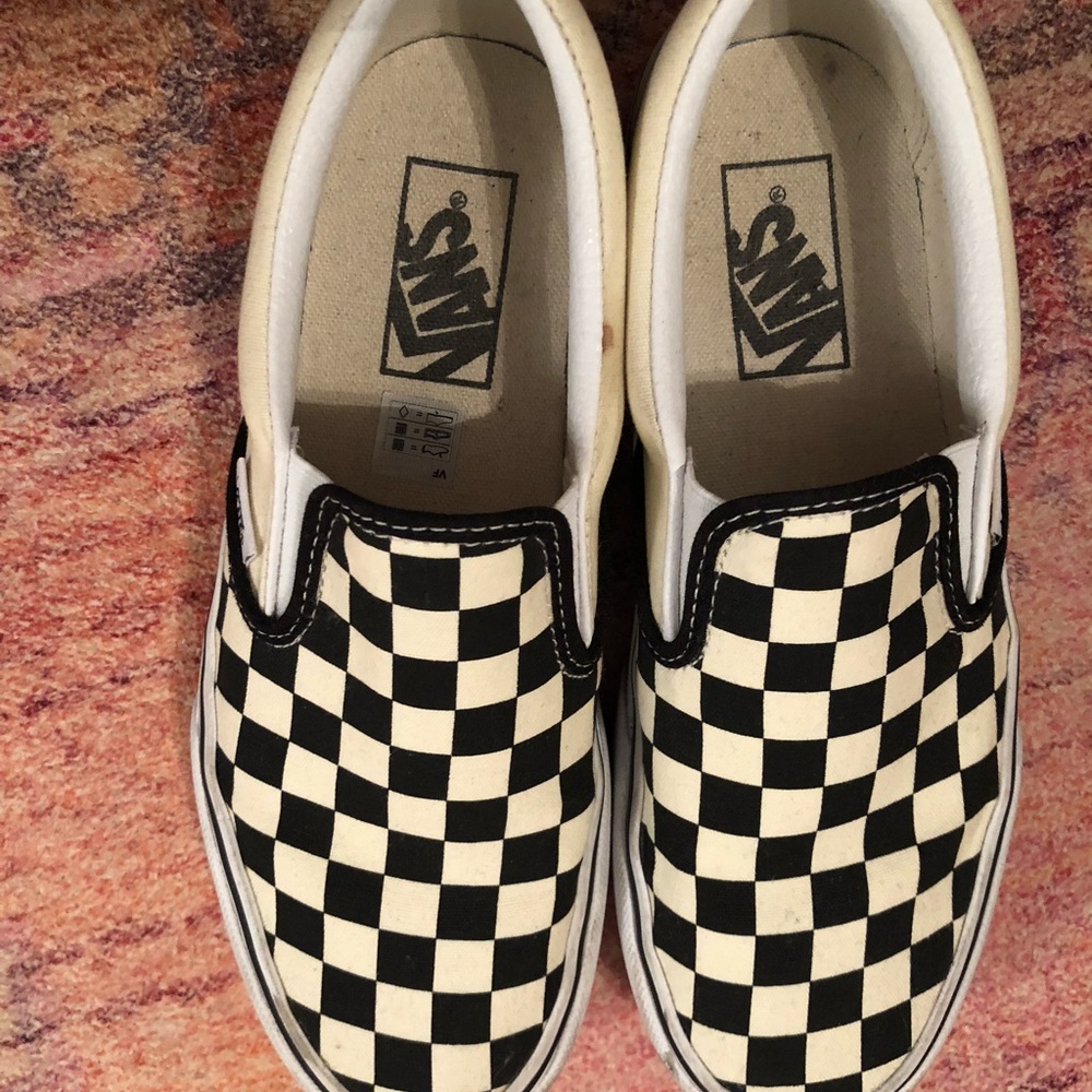 Checkered platform Vans